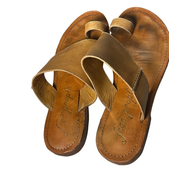 Free People Sant Antoni Sandal Brown Leather Women's 36 US 6.5 Toe Loop Slides - Picture 12 of 14